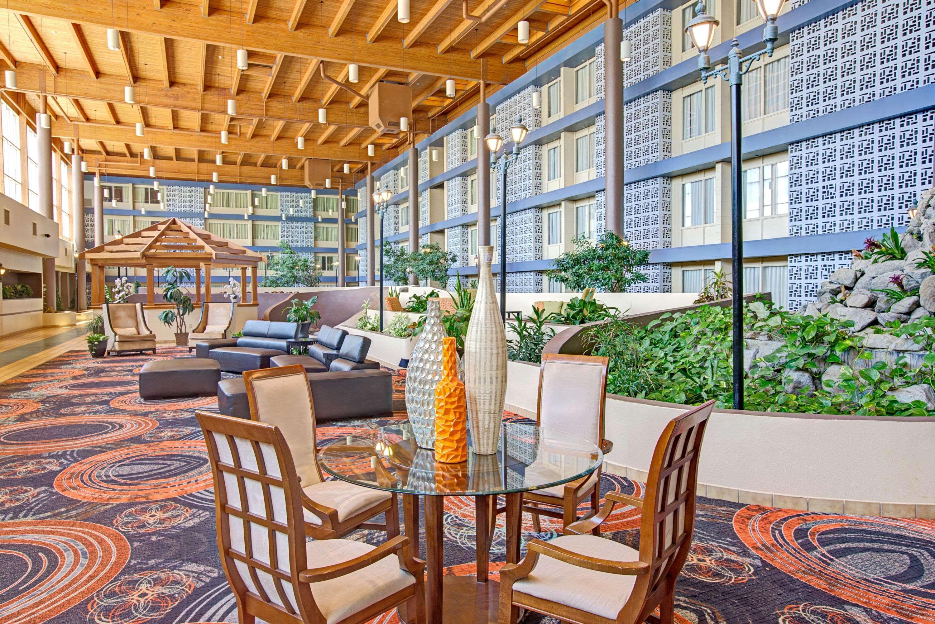 מלון Ramada Plaza By Wyndham Charlotte South End Airport מראה חיצוני תמונה
