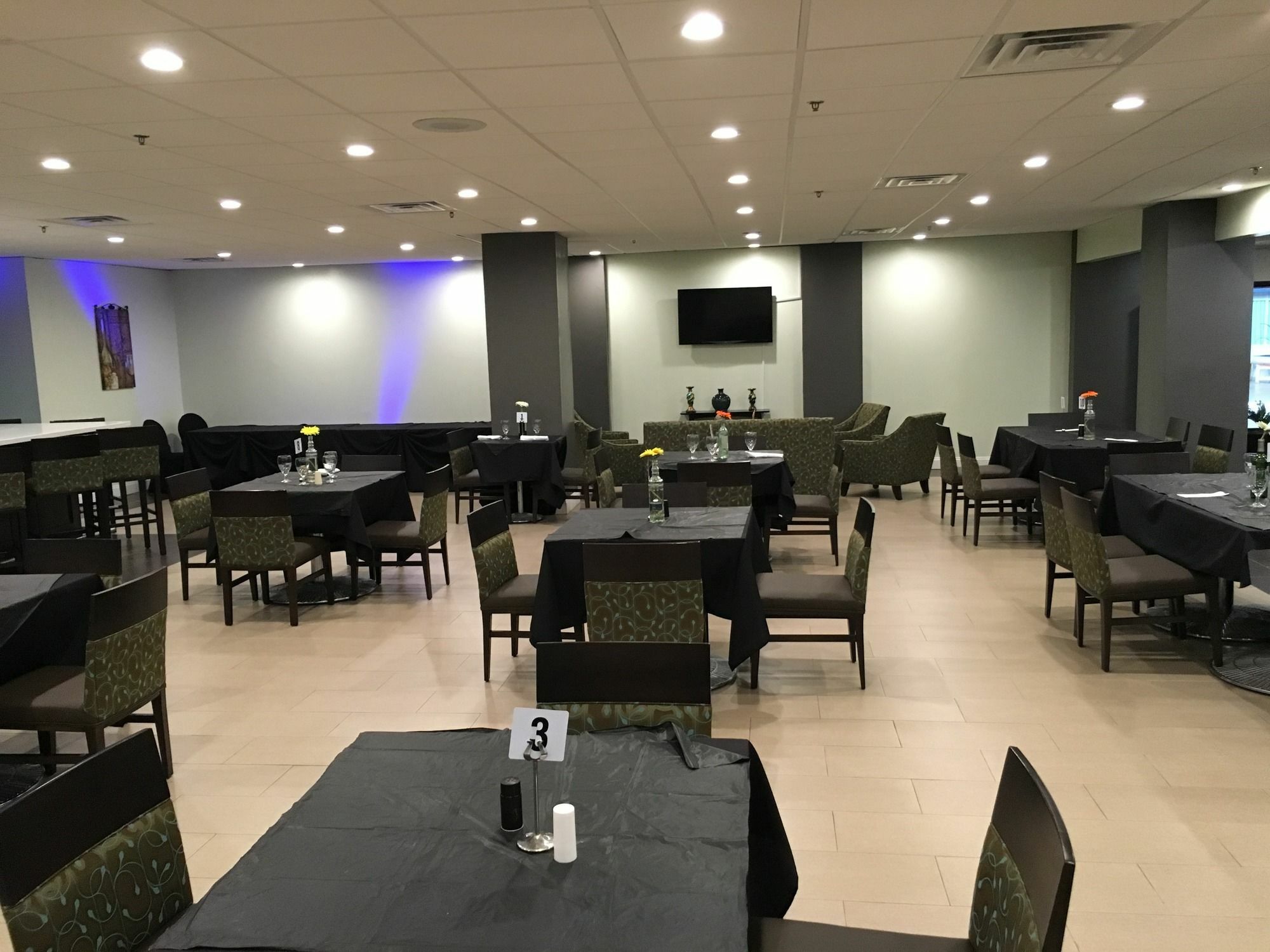 מלון Ramada Plaza By Wyndham Charlotte South End Airport מראה חיצוני תמונה