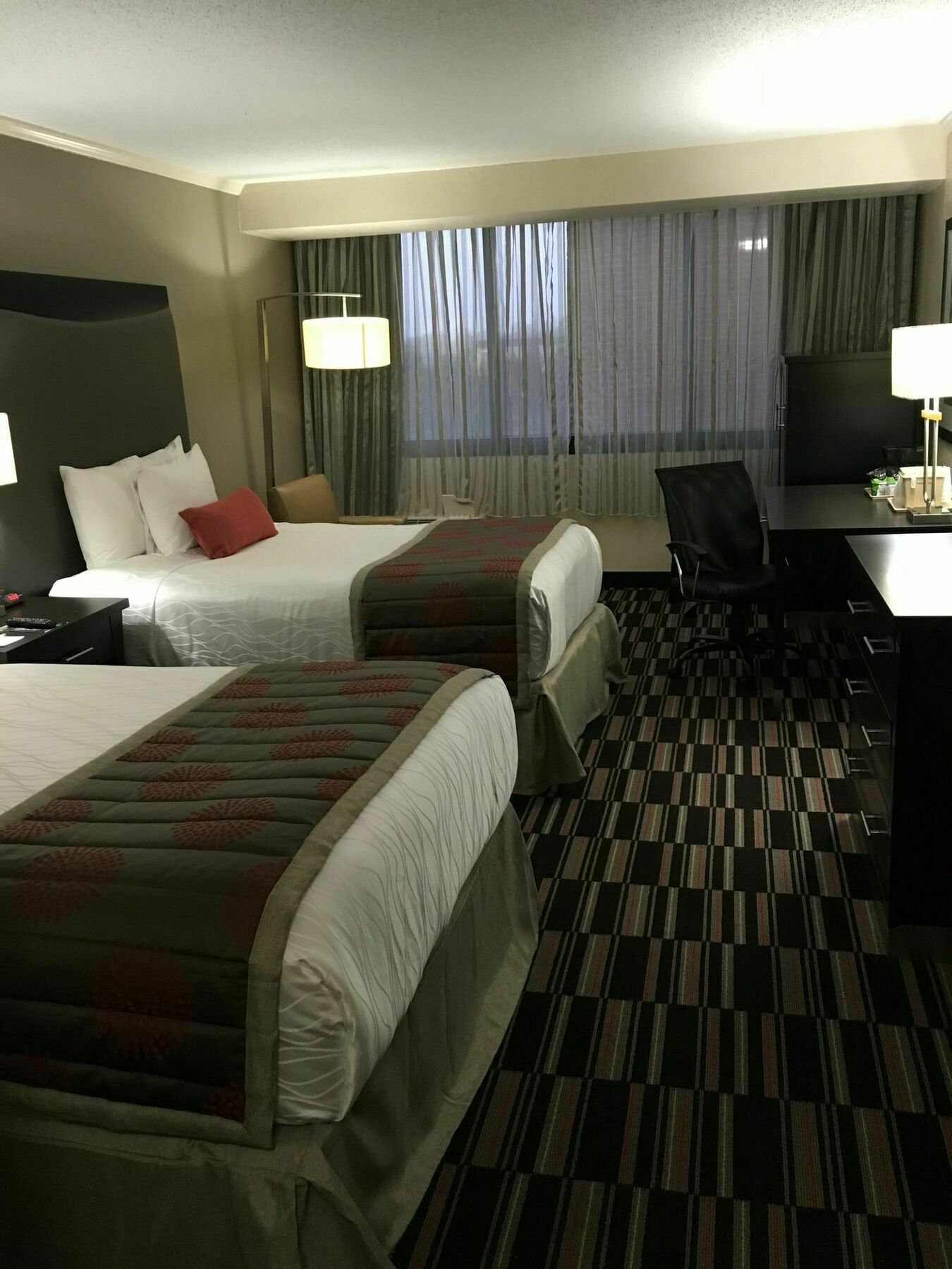 מלון Ramada Plaza By Wyndham Charlotte South End Airport מראה חיצוני תמונה