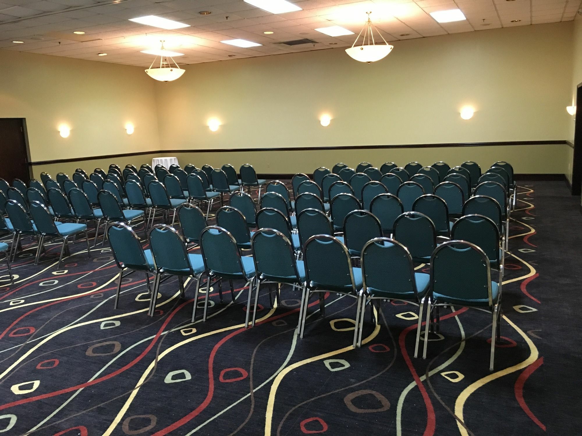 מלון Ramada Plaza By Wyndham Charlotte South End Airport מראה חיצוני תמונה